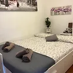 La Isla House 5 Minuti Centro-spiaggia Daire *